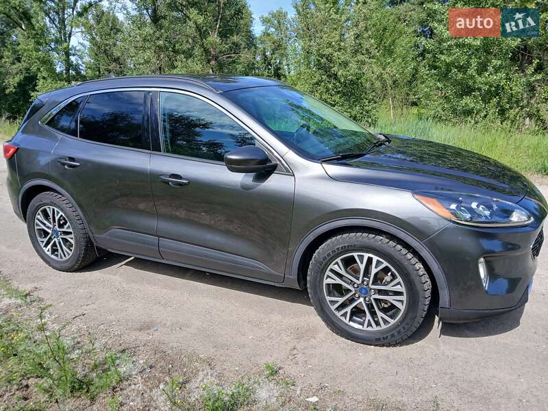 Внедорожник / Кроссовер Ford Escape 2020 в Киеве