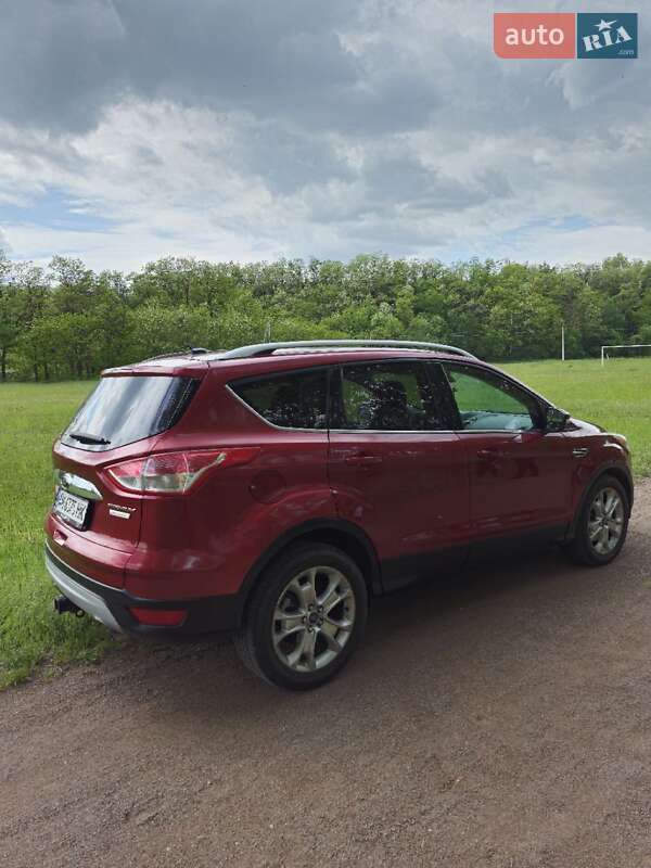 Позашляховик / Кросовер Ford Escape 2015 в Коростені