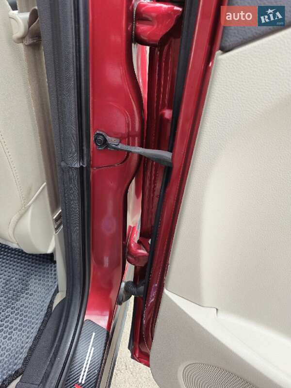 Позашляховик / Кросовер Ford Escape 2015 в Коростені