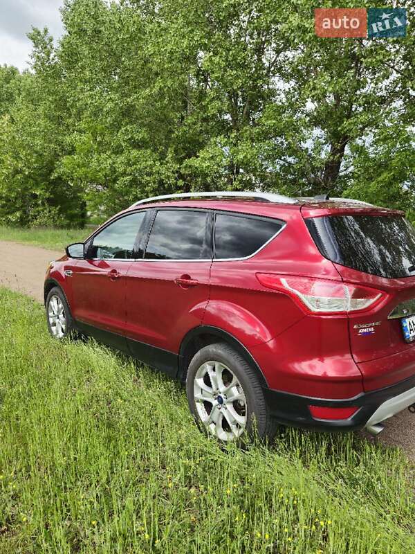 Позашляховик / Кросовер Ford Escape 2015 в Коростені