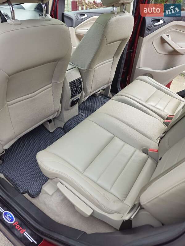 Позашляховик / Кросовер Ford Escape 2015 в Коростені