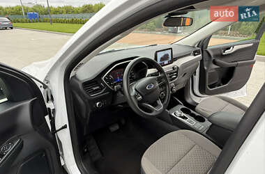 Внедорожник / Кроссовер Ford Escape 2021 в 