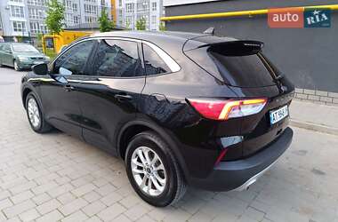 Внедорожник / Кроссовер Ford Escape 2022 в 