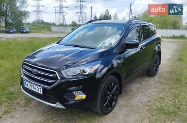 Внедорожник / Кроссовер Ford Escape 2018 в Харькове