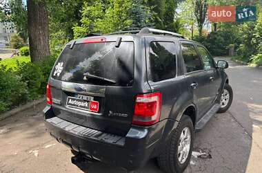 Позашляховик / Кросовер Ford Escape 2008 в 