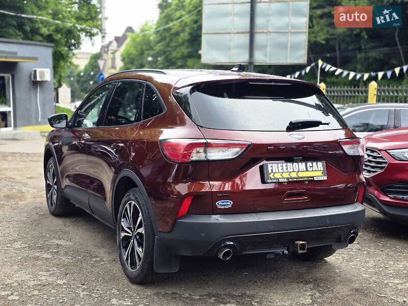 Позашляховик / Кросовер Ford Escape 2021 в Львові