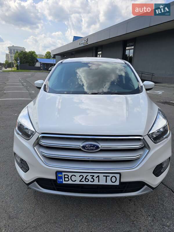 Внедорожник / Кроссовер Ford Escape 2019 в Львове