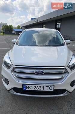 Позашляховик / Кросовер Ford Escape 2019 в 