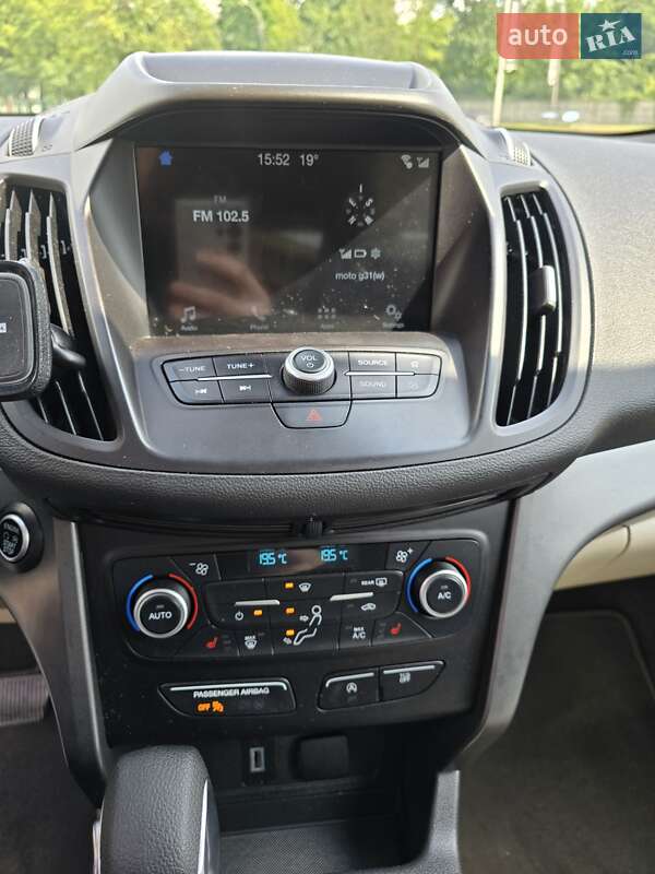 Внедорожник / Кроссовер Ford Escape 2019 в Львове