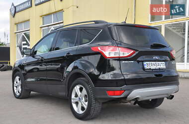 Позашляховик / Кросовер Ford Escape 2013 в 
