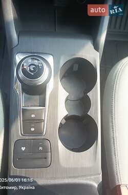 Позашляховик / Кросовер Ford Escape 2020 в Житомирі