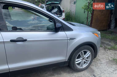 Внедорожник / Кроссовер Ford Escape 2014 в 