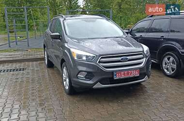 Внедорожник / Кроссовер Ford Escape 2018 в Луцке