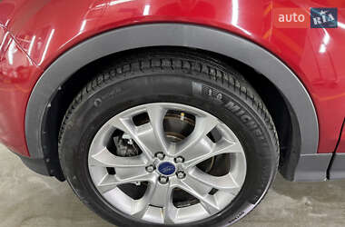 Позашляховик / Кросовер Ford Escape 2014 в 
