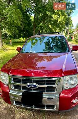 Позашляховик / Кросовер Ford Escape 2011 в 