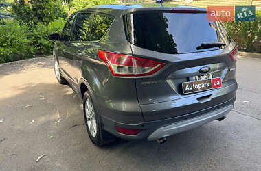 Внедорожник / Кроссовер Ford Escape 2013 в 