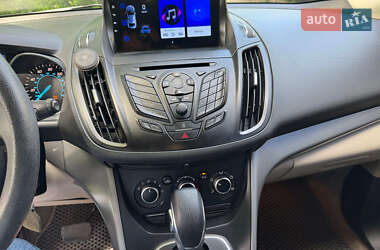 Внедорожник / Кроссовер Ford Escape 2013 в 