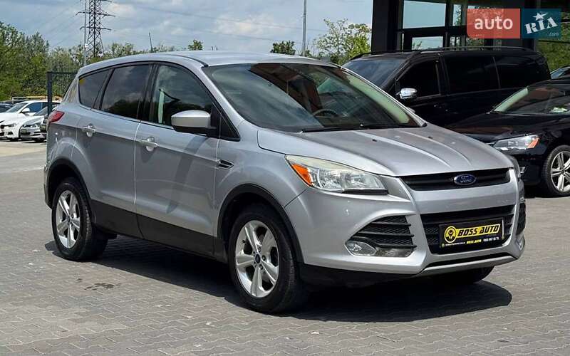 Позашляховик / Кросовер Ford Escape 2013 в 