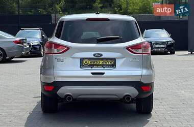 Позашляховик / Кросовер Ford Escape 2013 в 