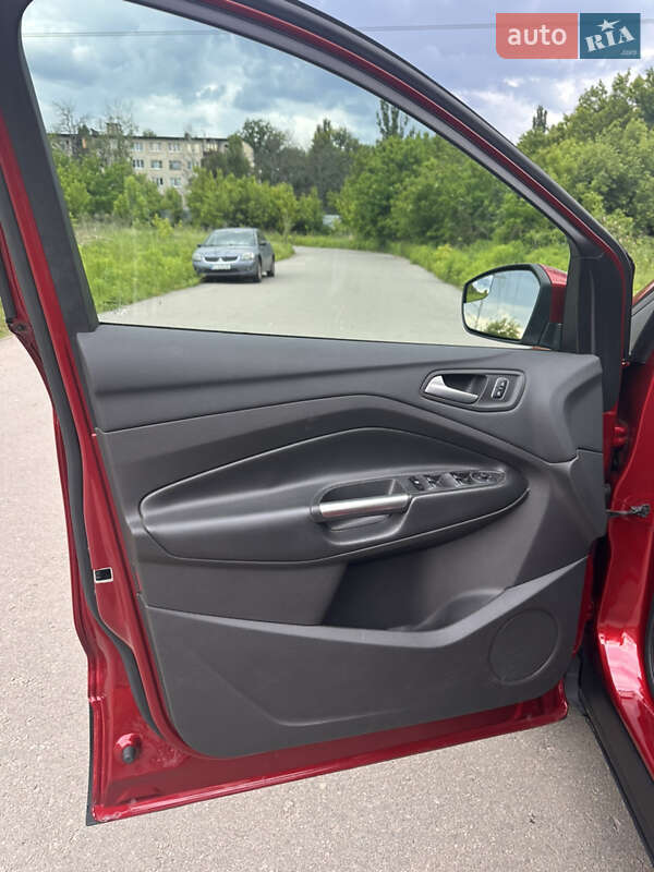 Внедорожник / Кроссовер Ford Escape 2018 в Киеве