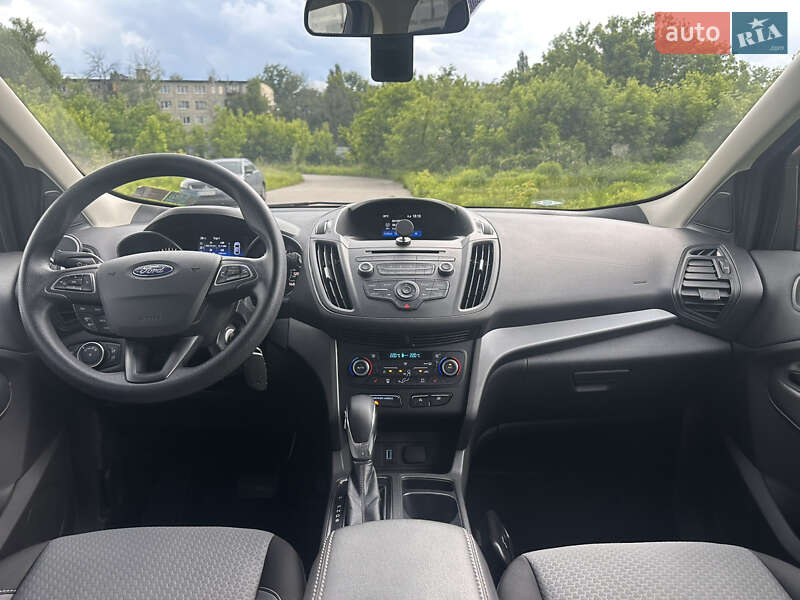 Внедорожник / Кроссовер Ford Escape 2018 в Киеве