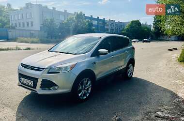 Внедорожник / Кроссовер Ford Escape 2013 в 