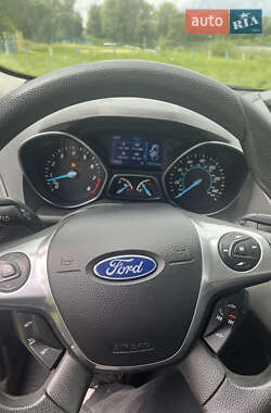 Внедорожник / Кроссовер Ford Escape 2013 в 