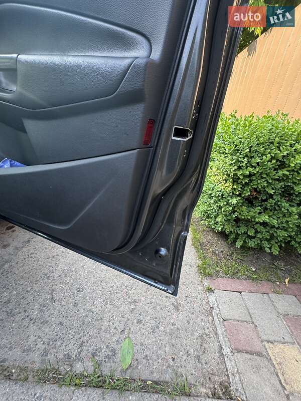 Внедорожник / Кроссовер Ford Escape 2017 в Хмельницком