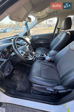 Позашляховик / Кросовер Ford Escape 2014 в 