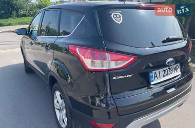 Внедорожник / Кроссовер Ford Escape 2016 в 