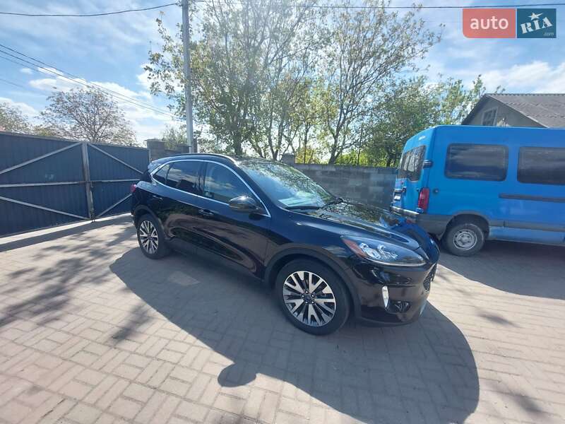 Позашляховик / Кросовер Ford Escape 2019 в Рівному