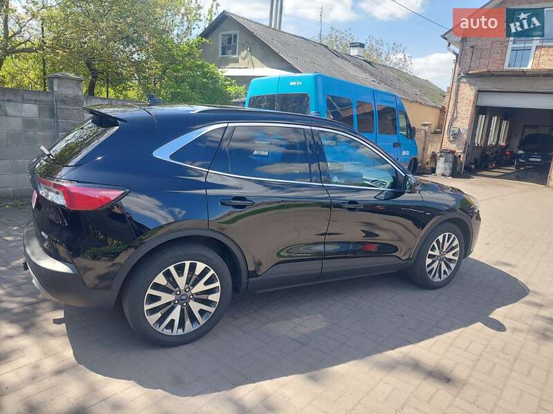 Позашляховик / Кросовер Ford Escape 2019 в Рівному