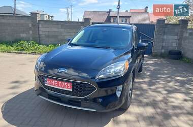 Внедорожник / Кроссовер Ford Escape 2019 в 