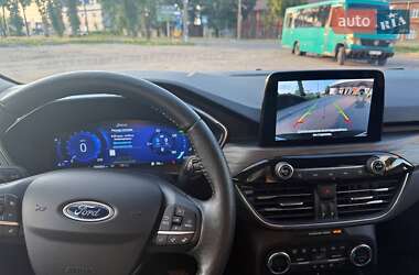 Внедорожник / Кроссовер Ford Escape 2020 в 