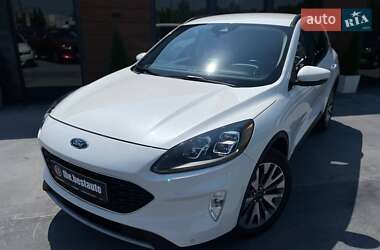 Внедорожник / Кроссовер Ford Escape 2020 в 