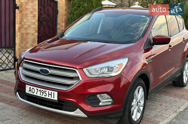 Внедорожник / Кроссовер Ford Escape 2016 в 