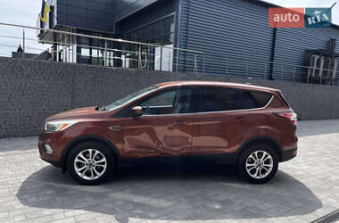 Внедорожник / Кроссовер Ford Escape 2016 в 