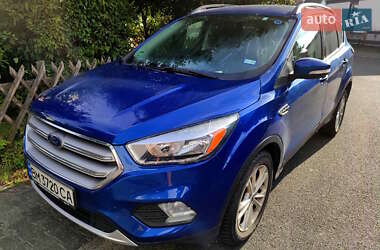 Внедорожник / Кроссовер Ford Escape 2017 в Сумах