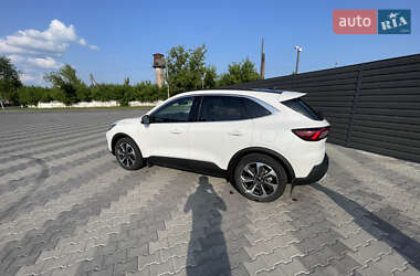 Внедорожник / Кроссовер Ford Escape 2023 в 