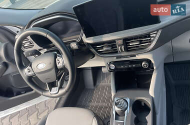 Внедорожник / Кроссовер Ford Escape 2023 в 