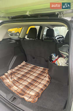 Внедорожник / Кроссовер Ford Escape 2014 в 