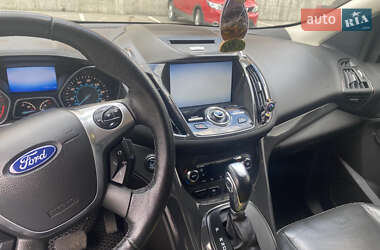 Внедорожник / Кроссовер Ford Escape 2014 в 