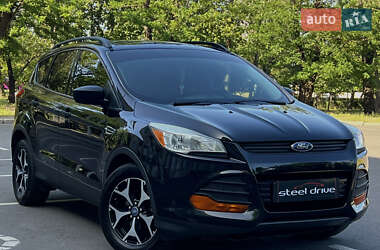 Позашляховик / Кросовер Ford Escape 2014 в 