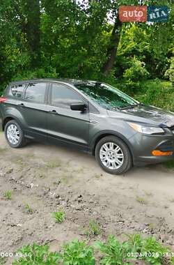 Внедорожник / Кроссовер Ford Escape 2015 в 