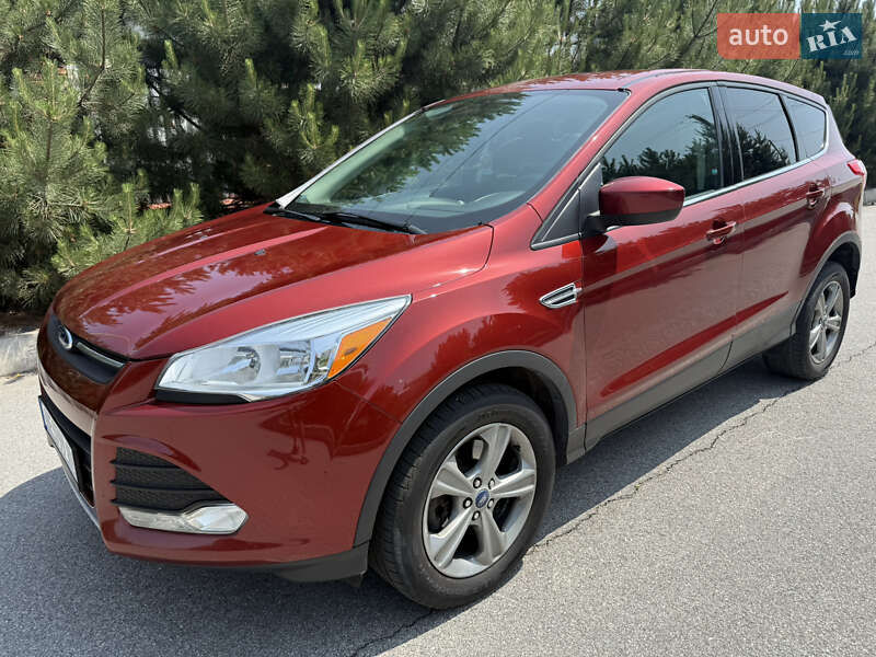 Внедорожник / Кроссовер Ford Escape 2016 в Днепре