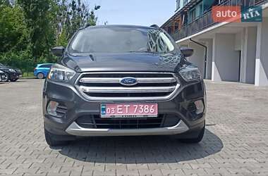 Внедорожник / Кроссовер Ford Escape 2018 в 