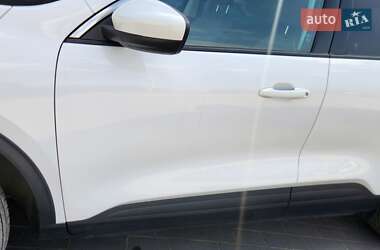 Внедорожник / Кроссовер Ford Escape 2021 в 