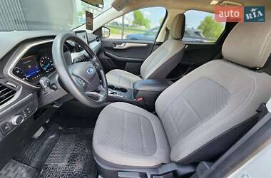 Внедорожник / Кроссовер Ford Escape 2021 в 