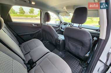 Внедорожник / Кроссовер Ford Escape 2021 в 