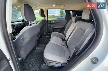 Внедорожник / Кроссовер Ford Escape 2021 в 